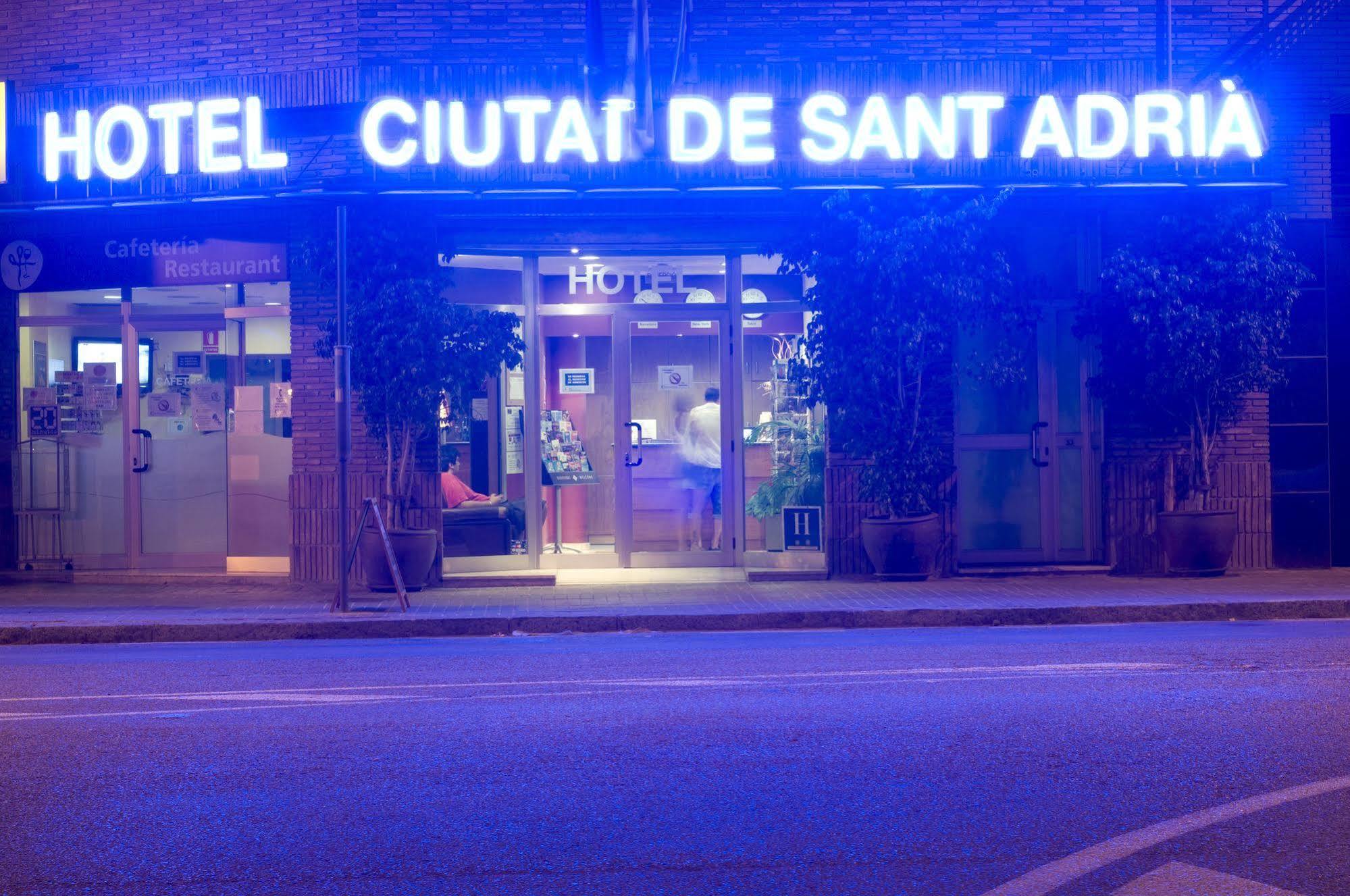 Hotel Ciutat De Sant Adria Sant Adria de Besos Buitenkant foto